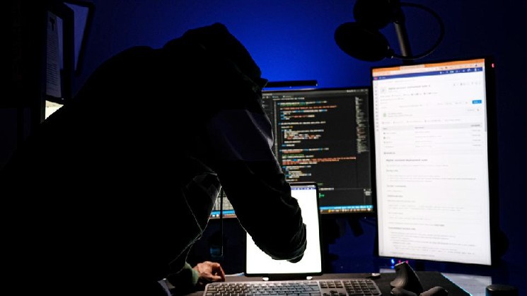 ZachXBT flags $520K Polymarket exploit on Polygon, team says funds are safe