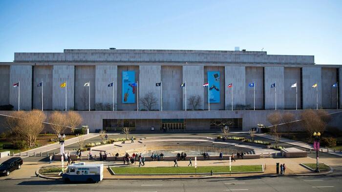White House Report Accuses Smithsonian Leaders Of ‘Extreme Political Activism’